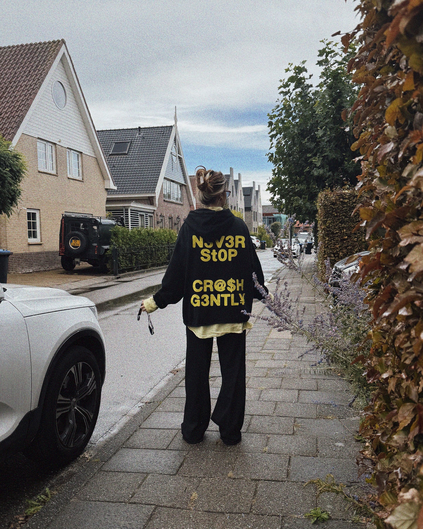 Ocean Minds Hoodie Washed Charcoal